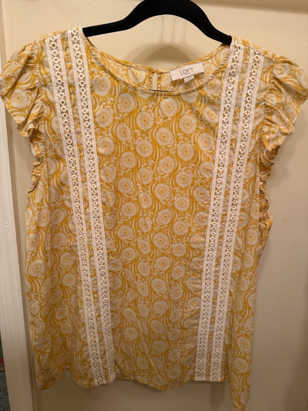 LOFT Yellow Paisley Lace-Trim Flutter Sleeve Top